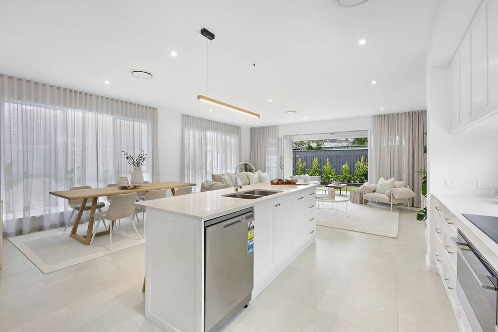 7B Doggett Drive, MIAMI, QLD 4220