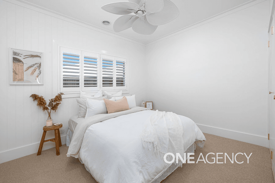 4 RONALD STREET, GOBBAGOMBALIN, NSW 2650