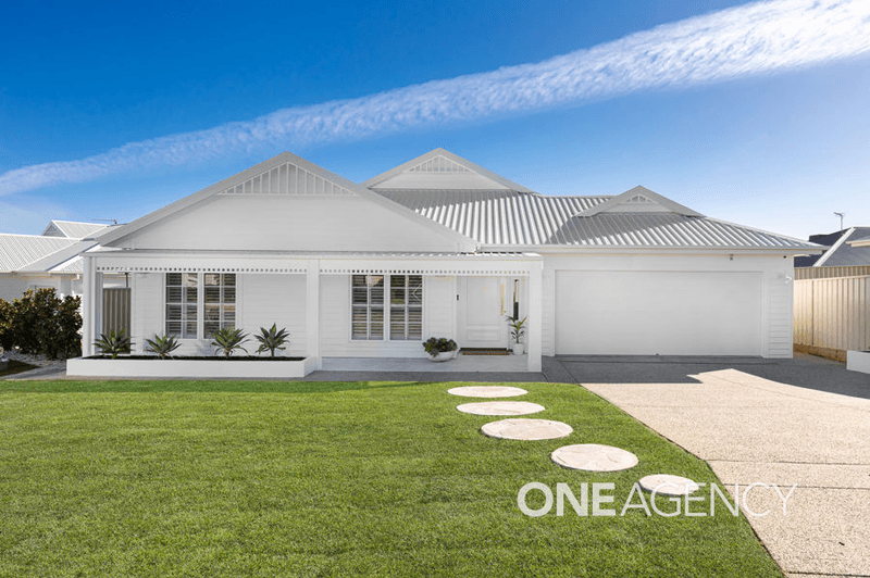 4 RONALD STREET, GOBBAGOMBALIN, NSW 2650