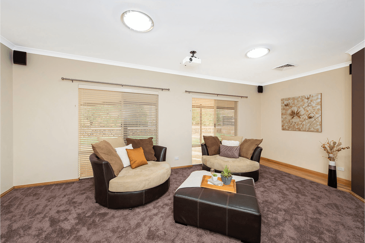 2 Salicina Gardens, Roleystone, WA 6111