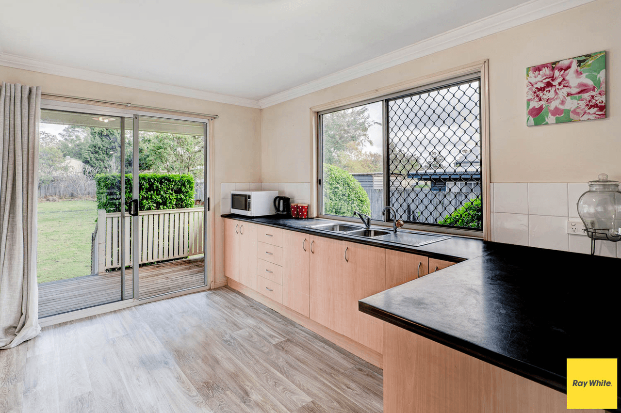 43 Charles Street, TOOGOOLAWAH, QLD 4313