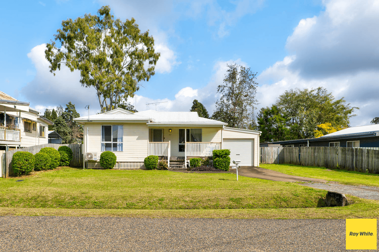 43 Charles Street, TOOGOOLAWAH, QLD 4313