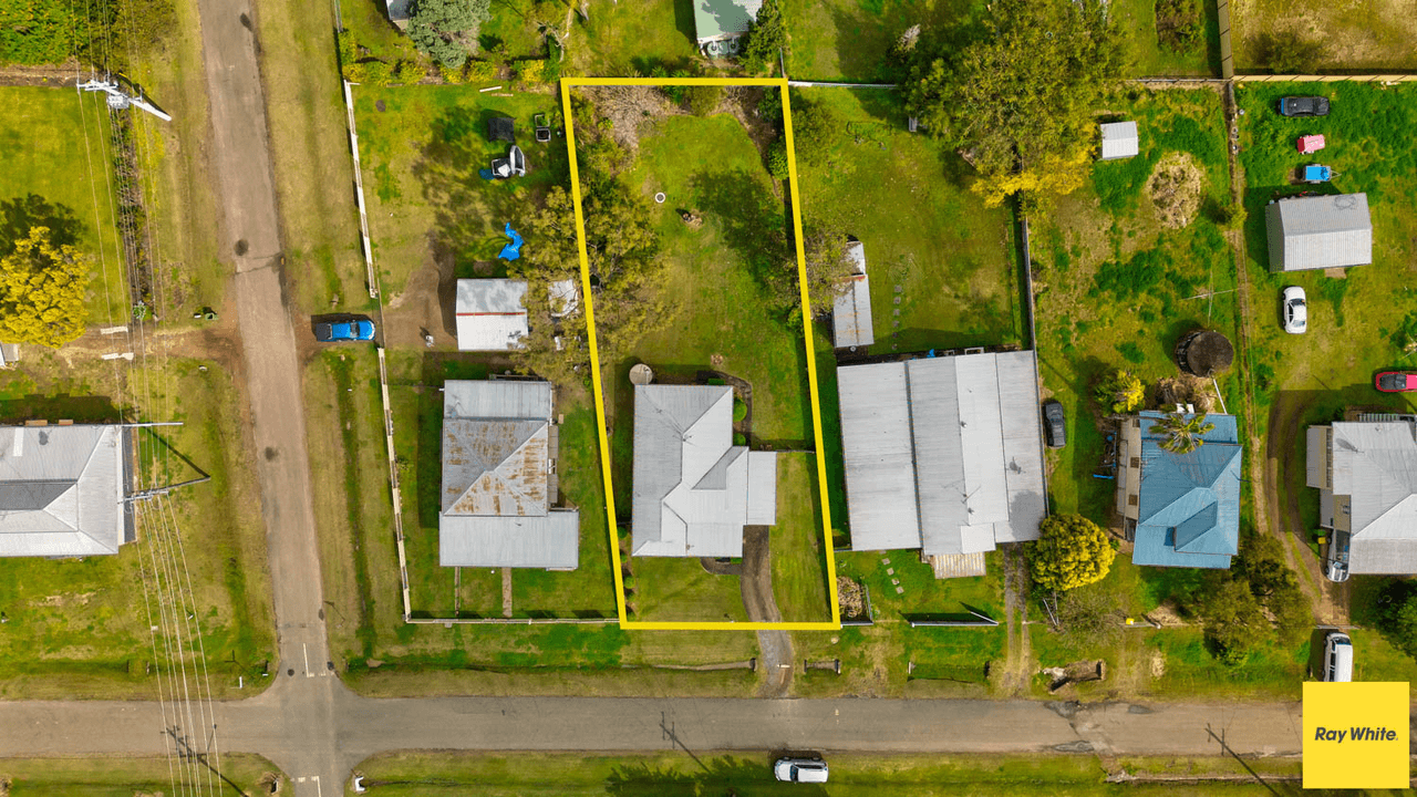 43 Charles Street, TOOGOOLAWAH, QLD 4313