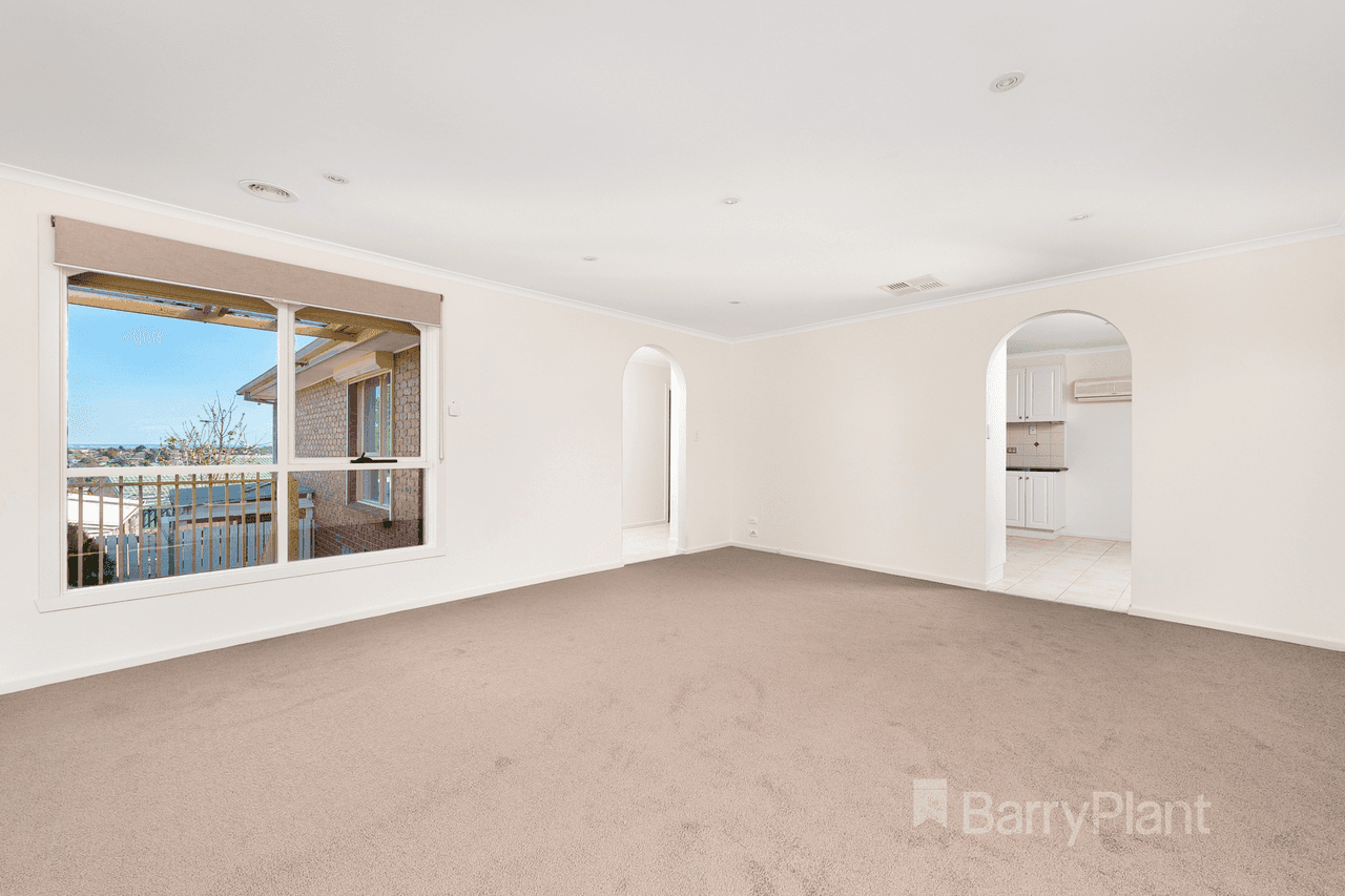 11 Oxley Way, Endeavour Hills, VIC 3802