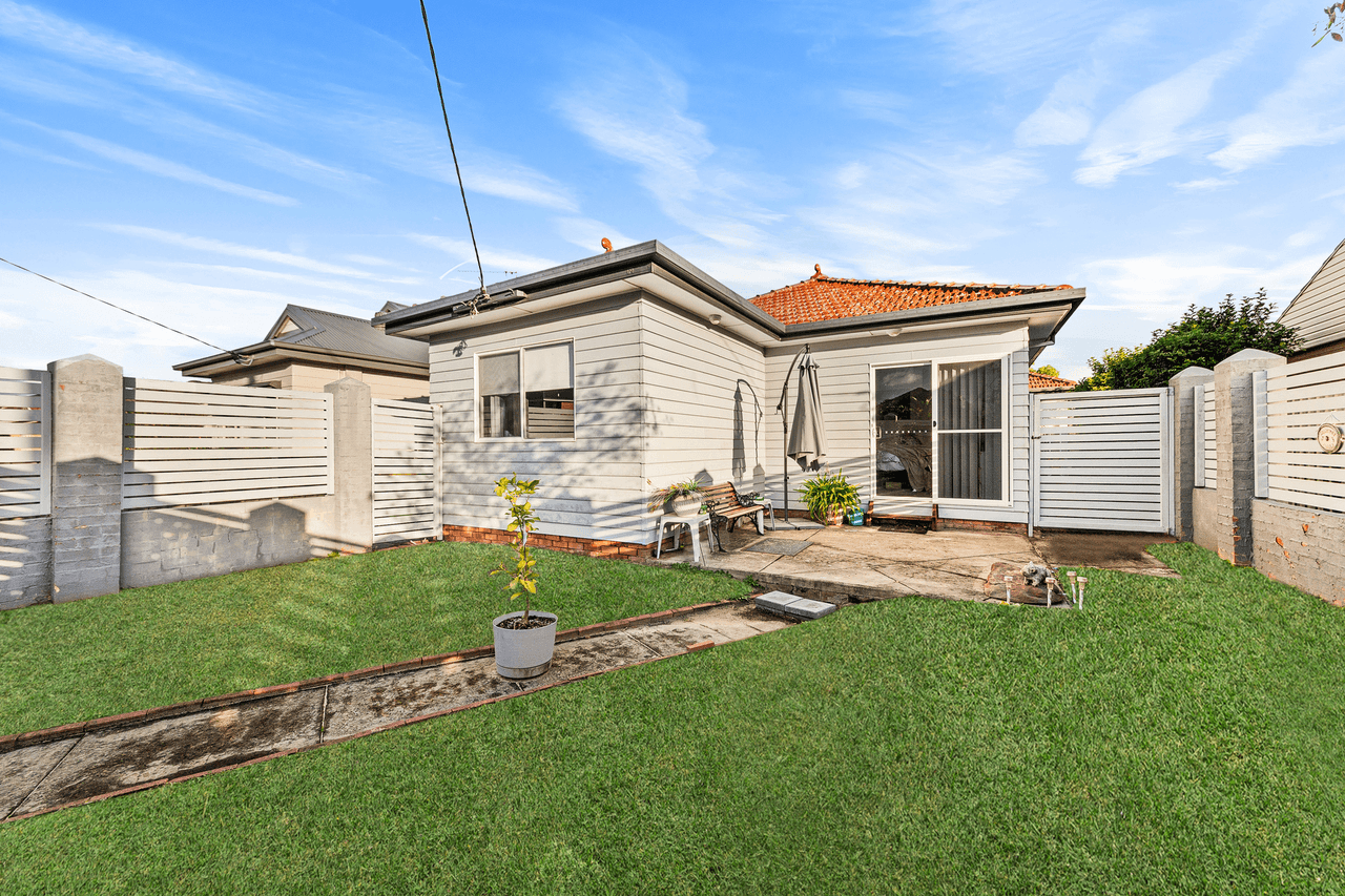 64 Bangalow Street, ETTALONG BEACH, NSW 2257