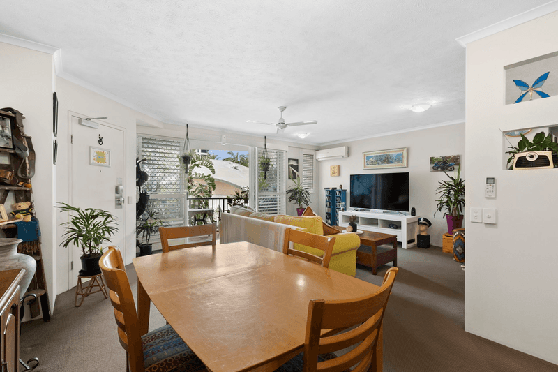 10 Alexandra Avenue, Mermaid Beach, QLD 4218