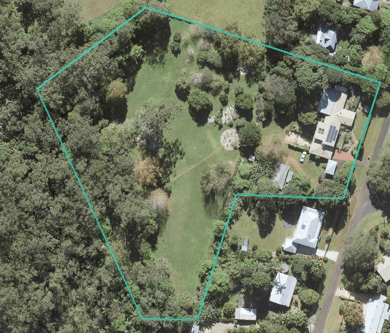 33 Mary Cairncross Ave, Maleny, QLD 4552