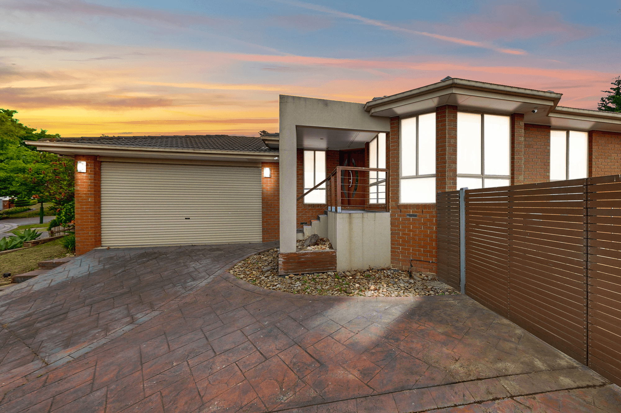 10 The Oaks, NARRE WARREN, VIC 3805