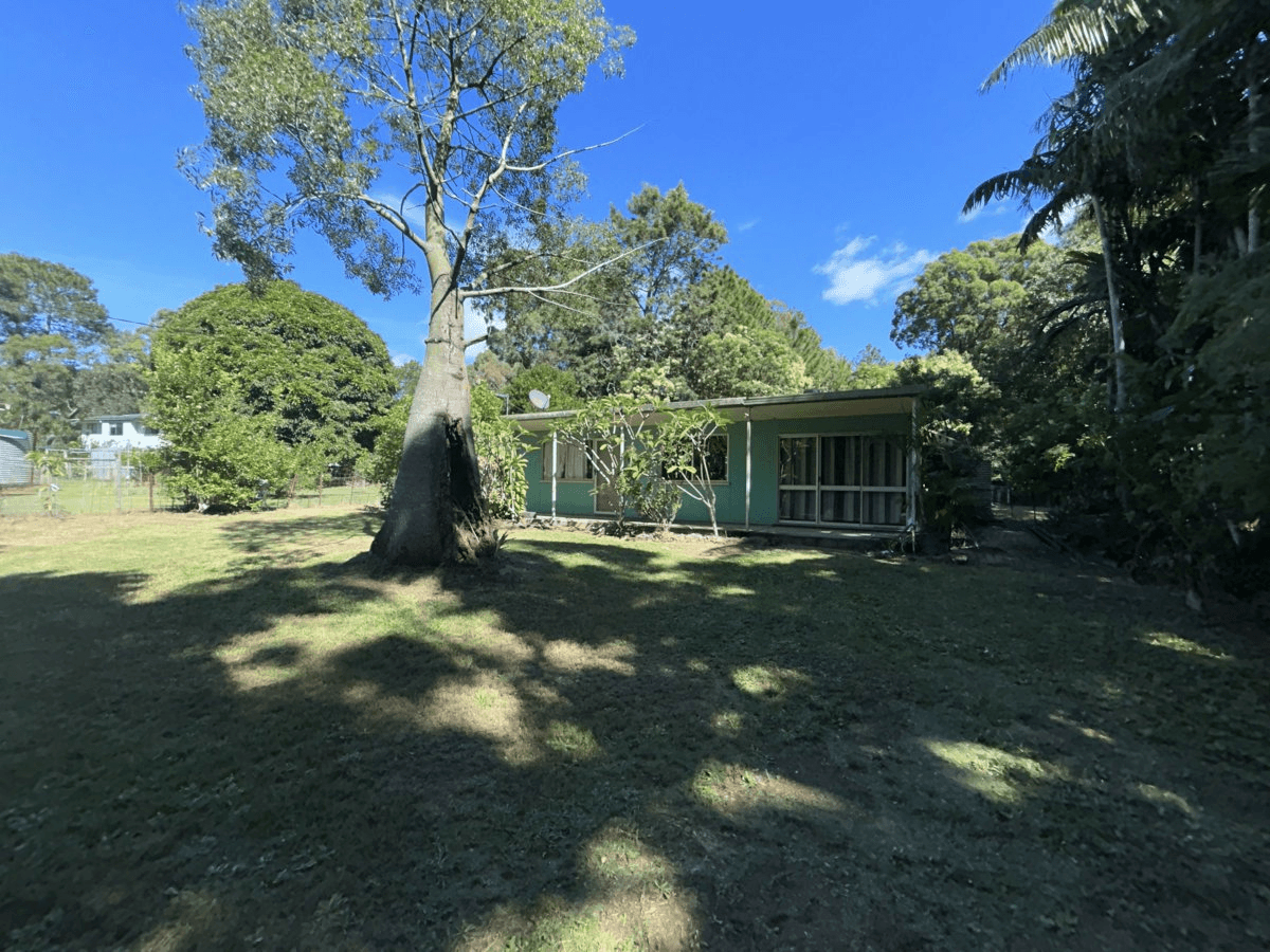 181 High Central Road, MACLEAY ISLAND, QLD 4184