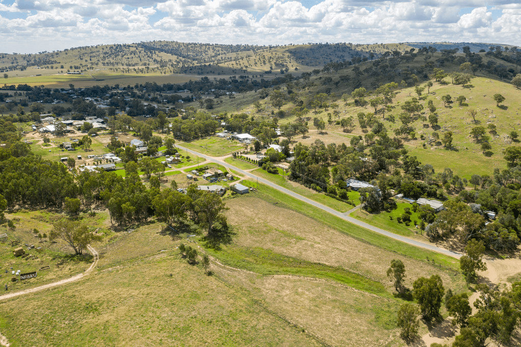 1-3 Wagga Wagga Street, OURA, NSW 2650