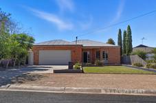 11 Shebler Place, Melton, VIC 3337
