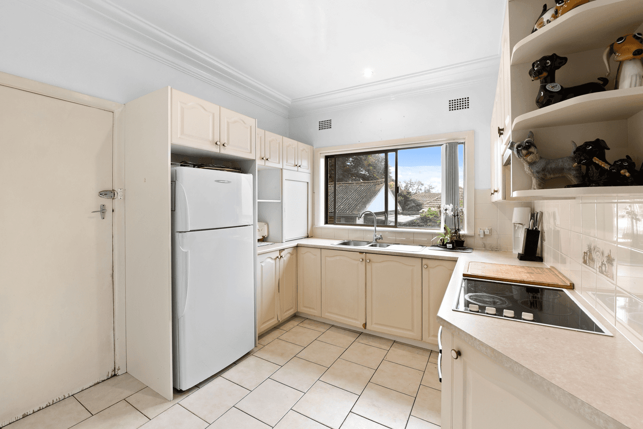 12 Francine Street, SEVEN HILLS, NSW 2147