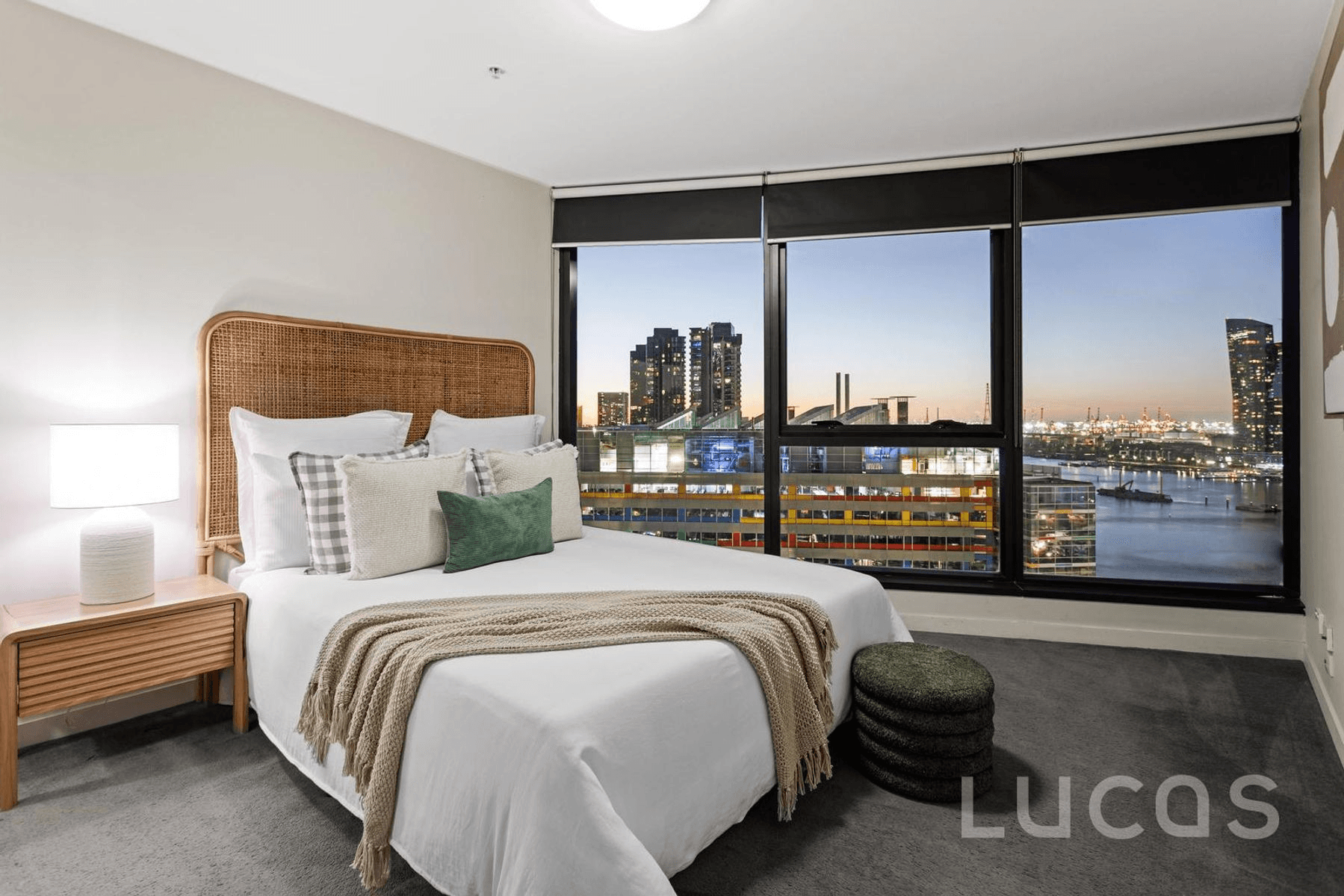 1502/100 Harbour Esplanade, Docklands, VIC 3008