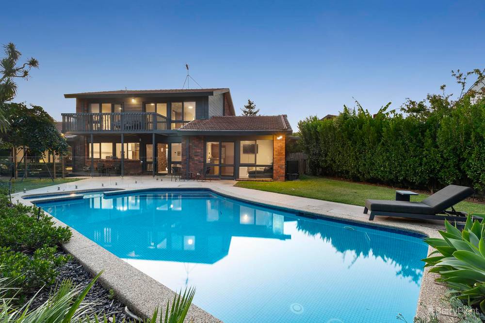 8  Cambridge Wynd, TEMPLESTOWE LOWER, VIC 3107