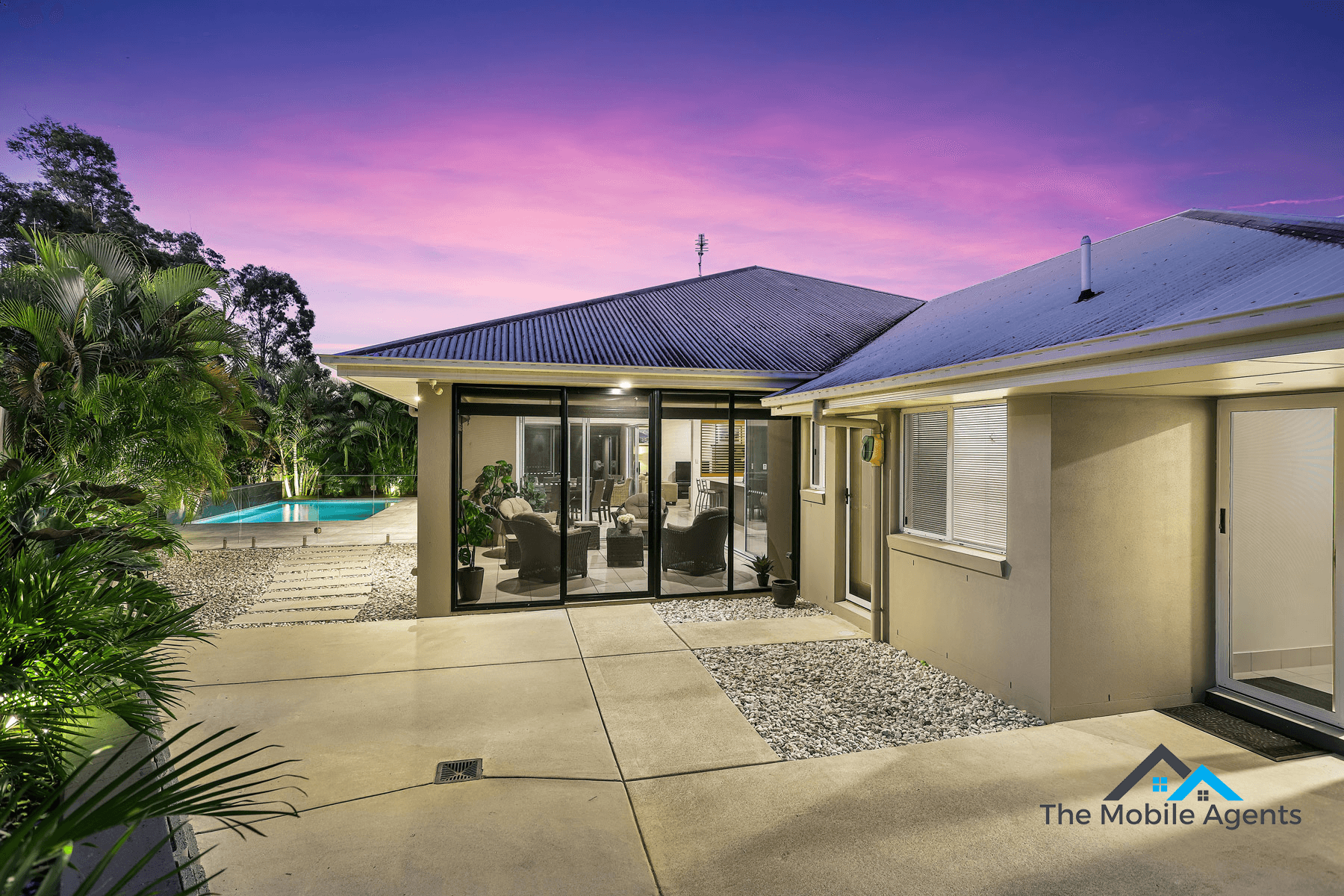 9 Cabriolet Court, UPPER COOMERA, QLD 4209