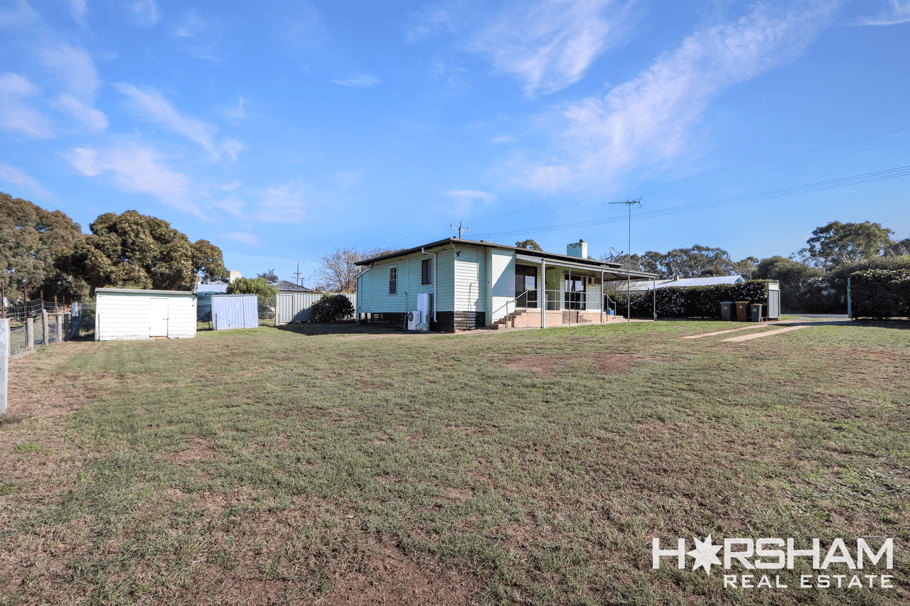 90 Coleraine Road, BALMORAL, VIC 3407