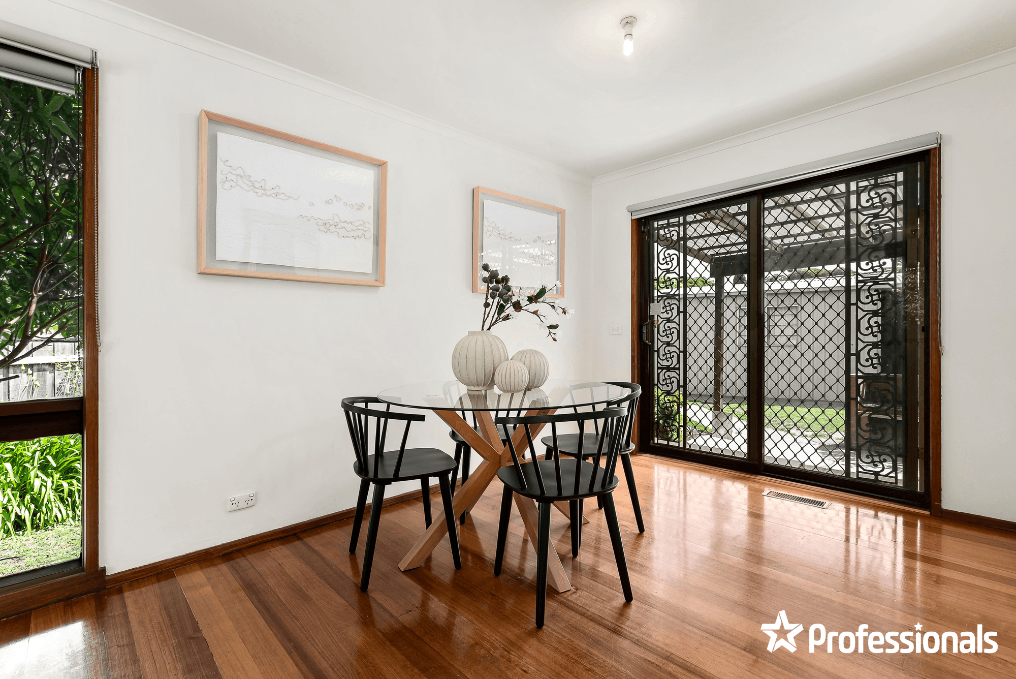 2 Duntroon Drive, Wantirna, VIC 3152