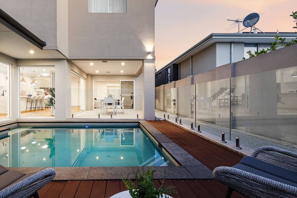 4 Pantheon Avenue, NORTH COOGEE, WA 6163