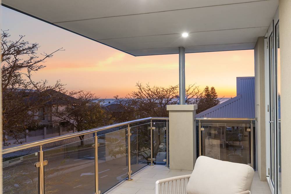 4 Pantheon Avenue, NORTH COOGEE, WA 6163
