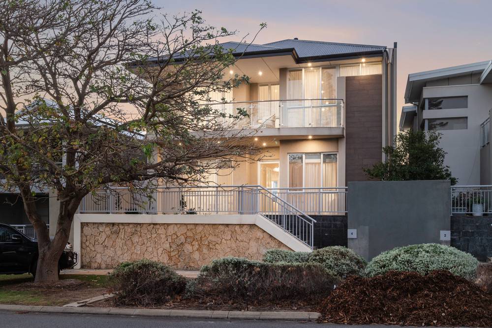 4 Pantheon Avenue, NORTH COOGEE, WA 6163