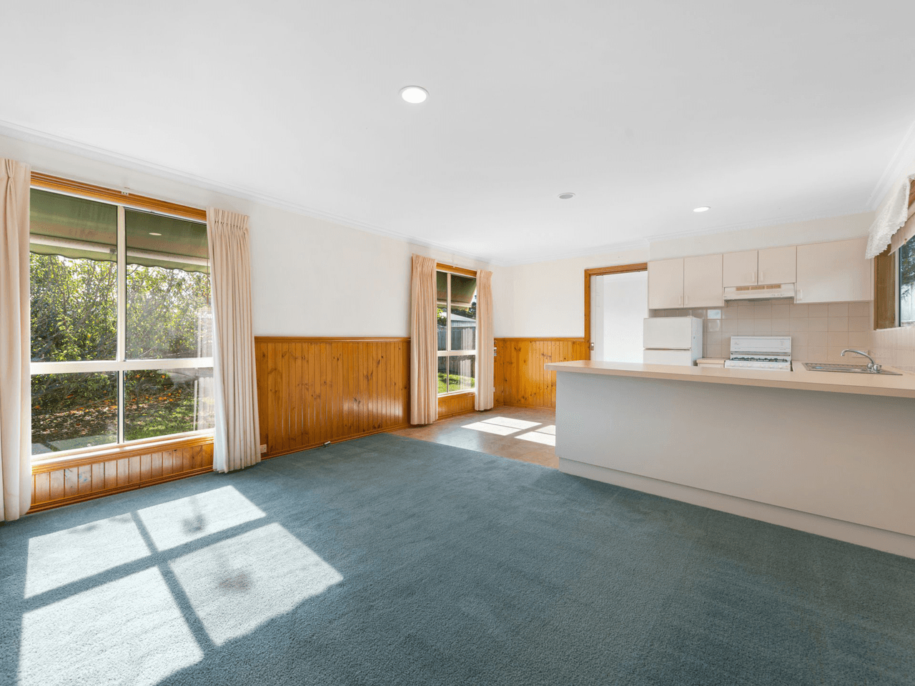 8 Reid Street, BAIRNSDALE, VIC 3875