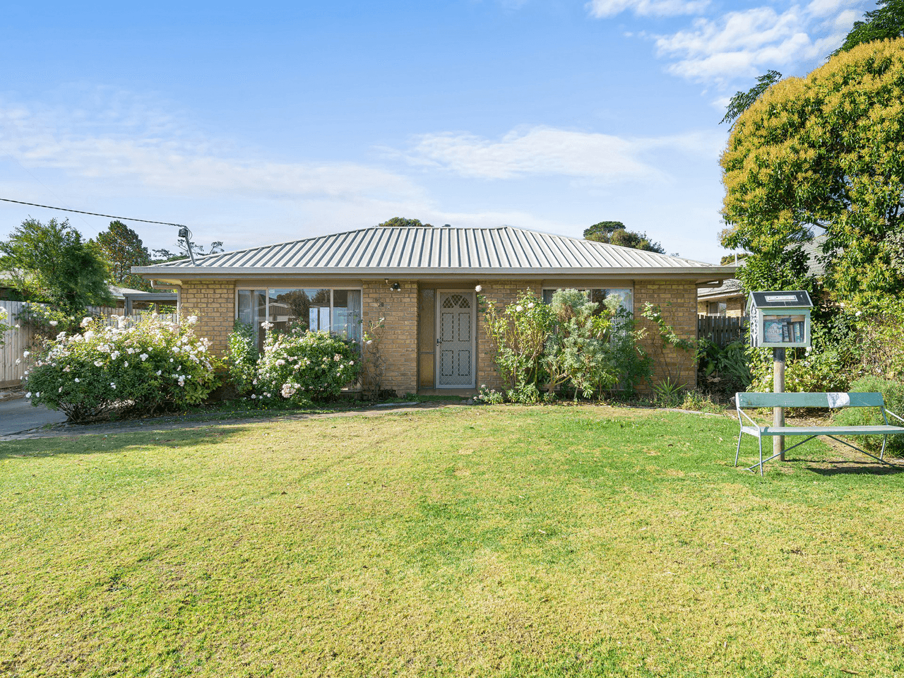 8 Reid Street, BAIRNSDALE, VIC 3875