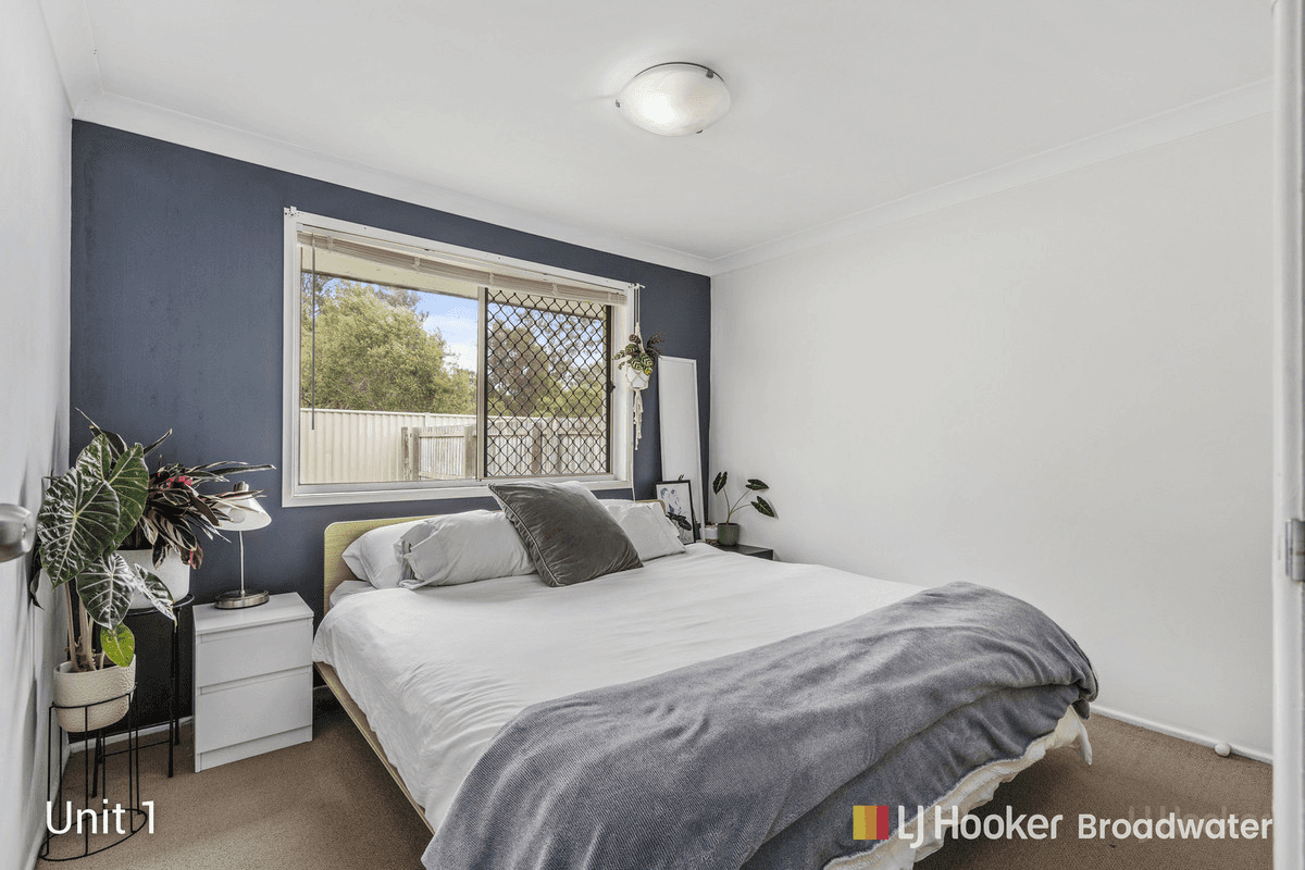 1/130 Kumbari Avenue, LABRADOR, QLD 4215