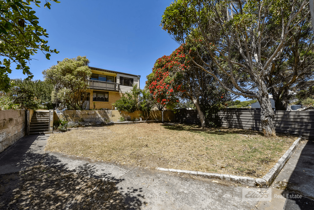 11 Attiwill Street, BEACHPORT, SA 5280