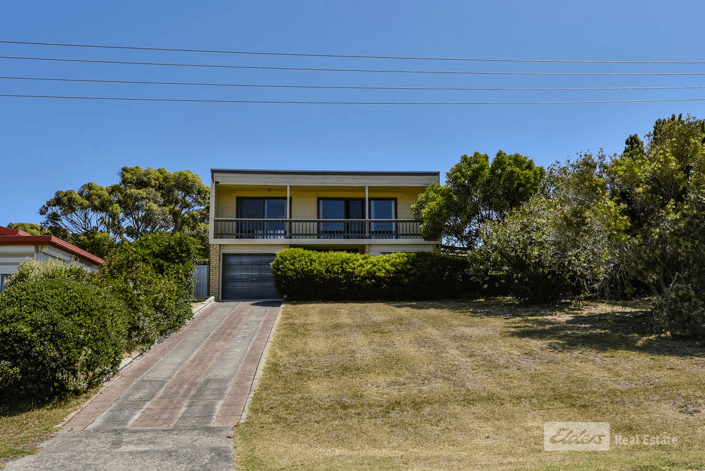 11 Attiwill Street, BEACHPORT, SA 5280