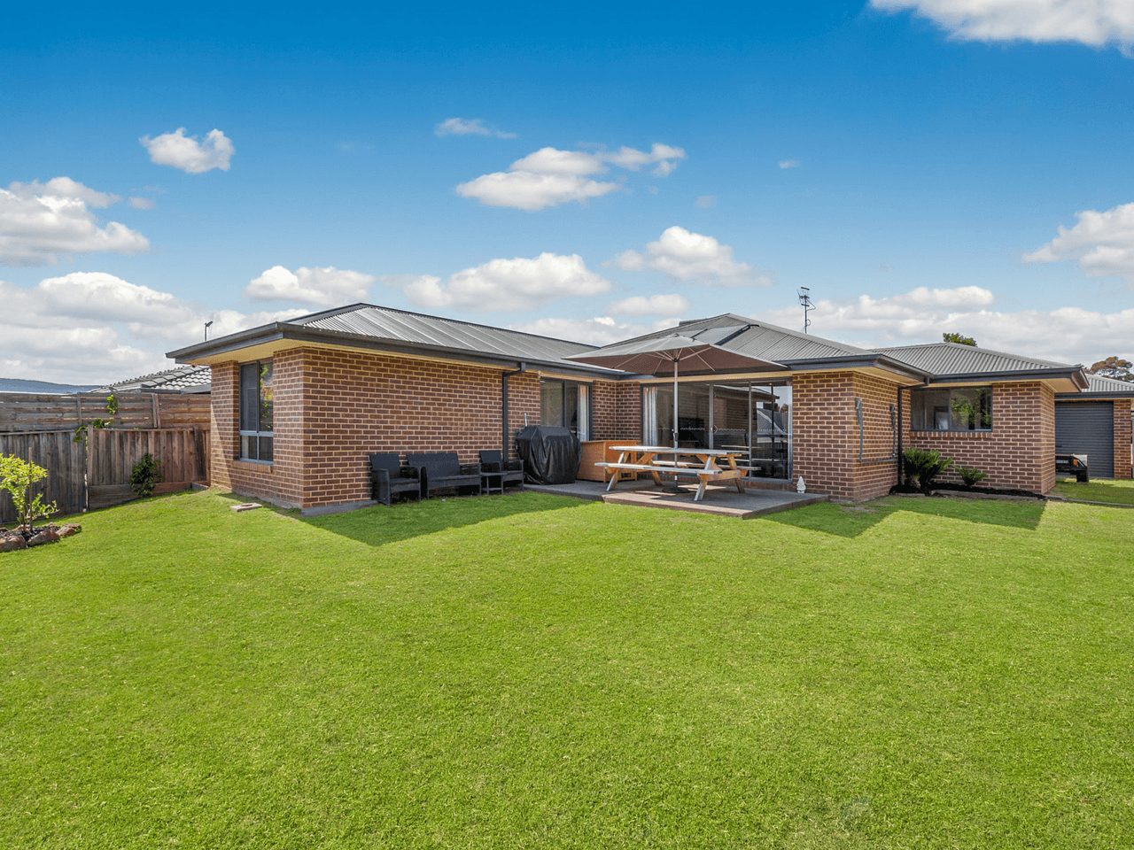 3 Grange Drive, BROADFORD, VIC 3658