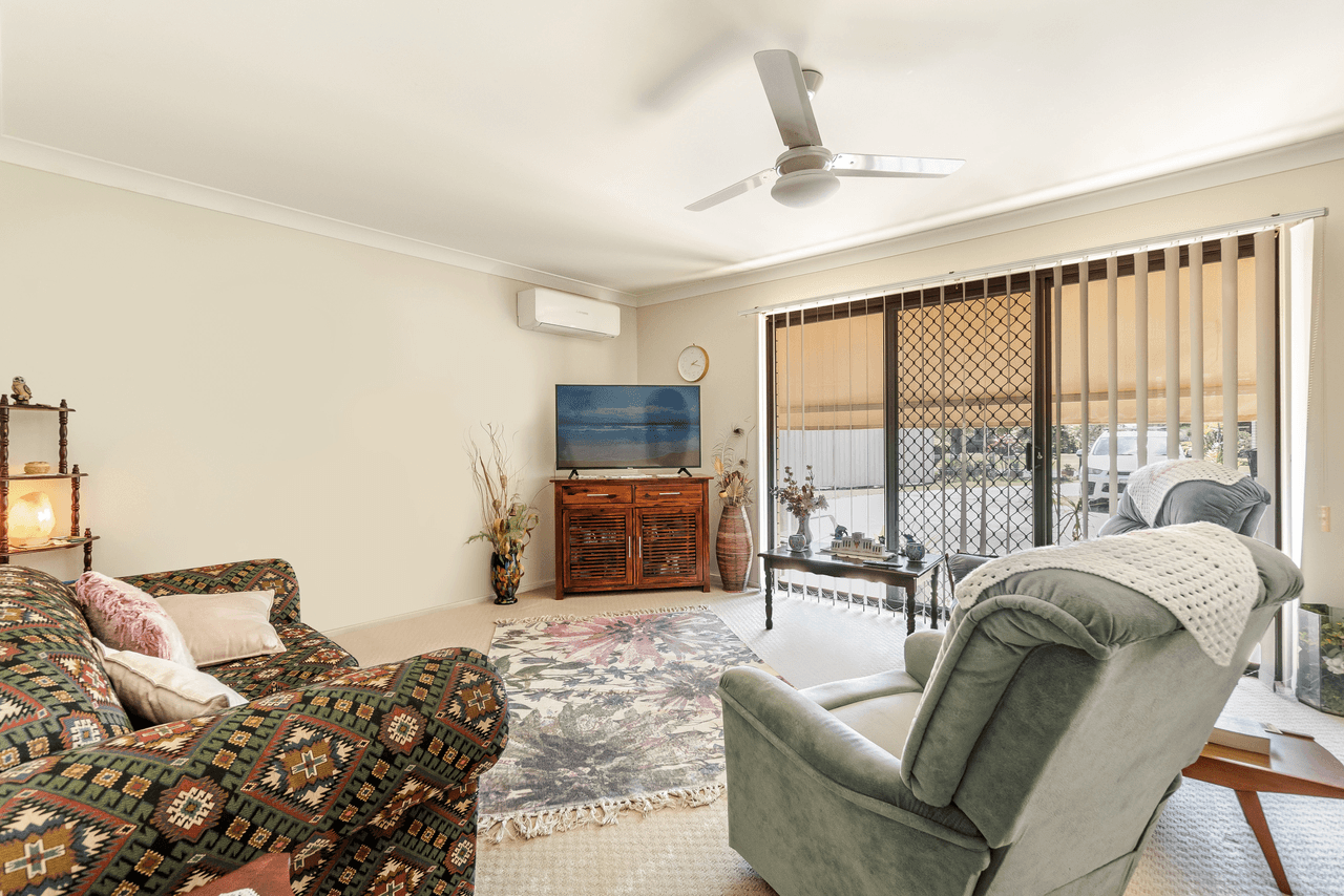 2/3 Melia Place, YAMBA, NSW 2464