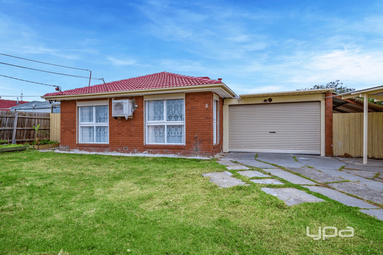 8 Phyllis Parade, DEER PARK, VIC 3023