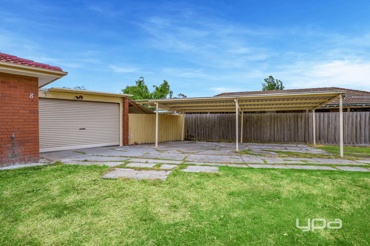 8 Phyllis Parade, DEER PARK, VIC 3023