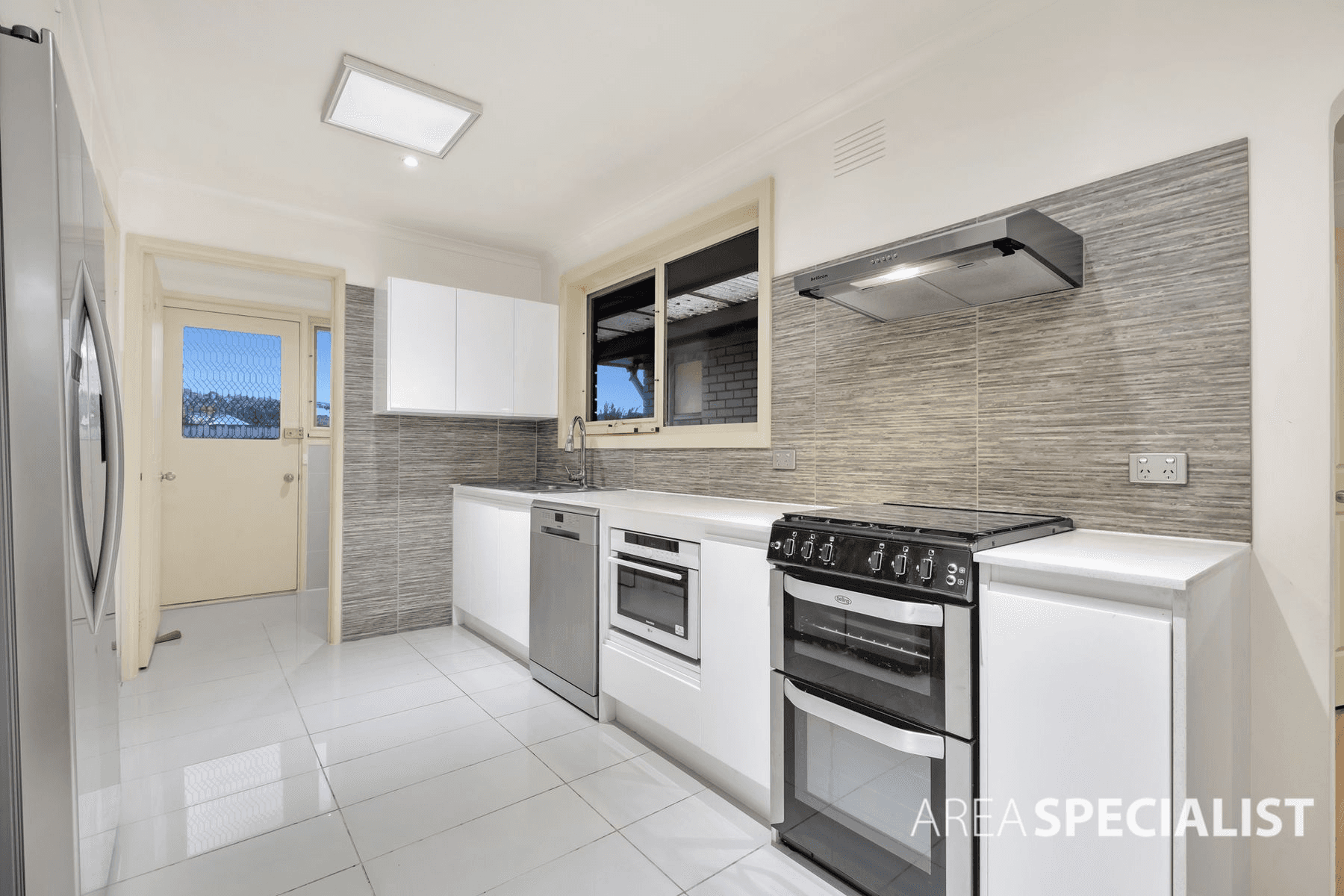 17 Garnet Court, HAMPTON PARK, VIC 3976