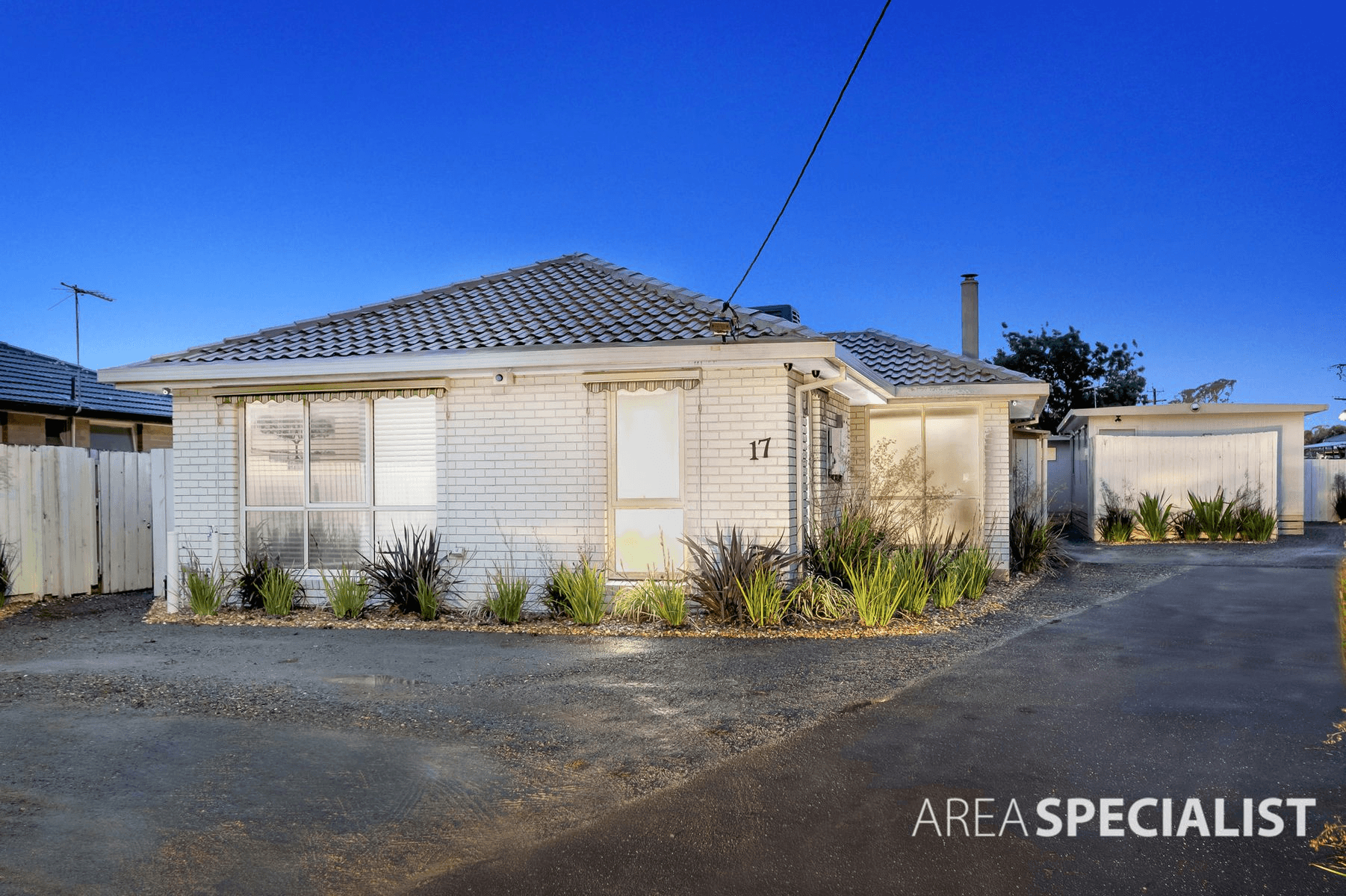 17 Garnet Court, HAMPTON PARK, VIC 3976