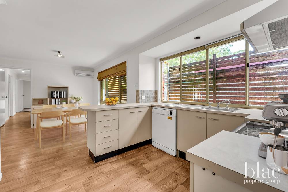 5 Eucumbene Drive, PETRIE, QLD 4502