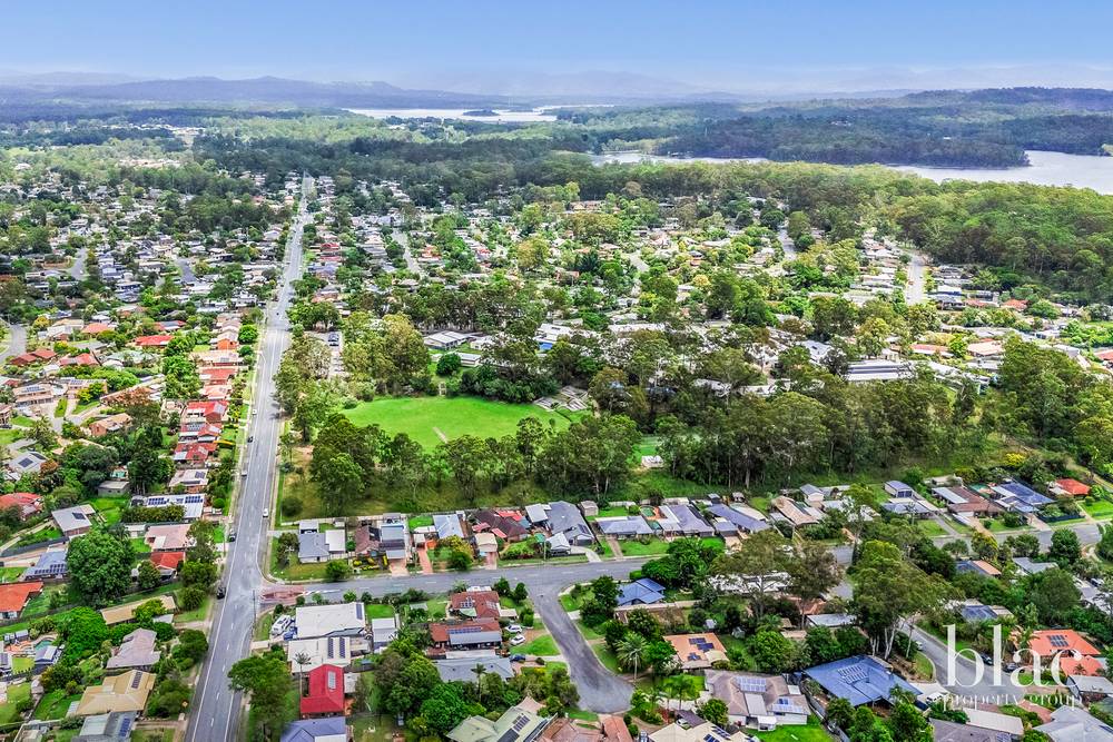 5 Eucumbene Drive, PETRIE, QLD 4502