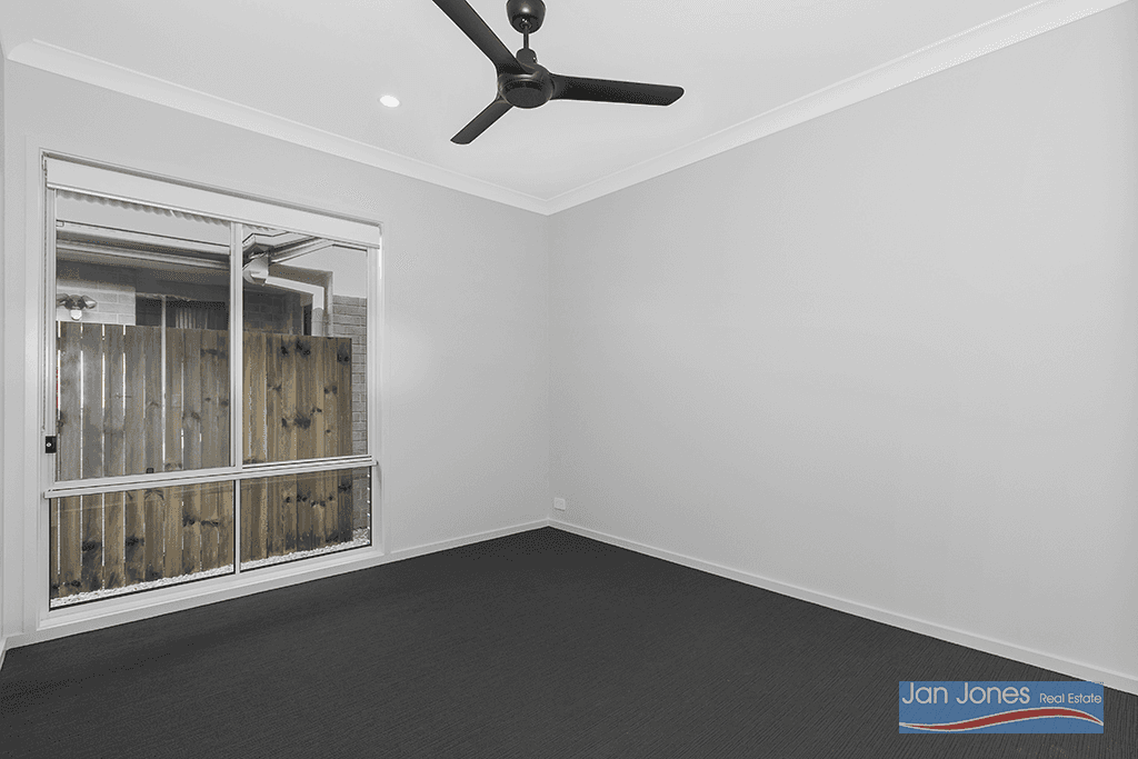 60 Steiner Cres, Baringa, QLD 4551