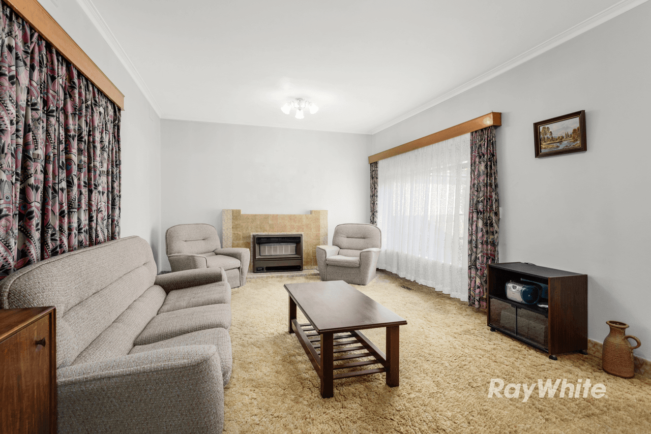 39 Deakin Street, BENTLEIGH EAST, VIC 3165