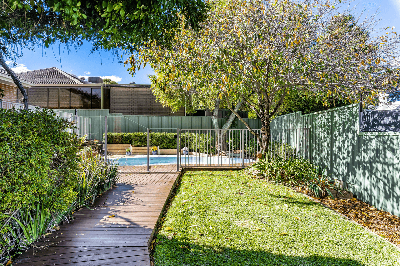 19 Tindara Avenue, Windsor Gardens, SA 5087