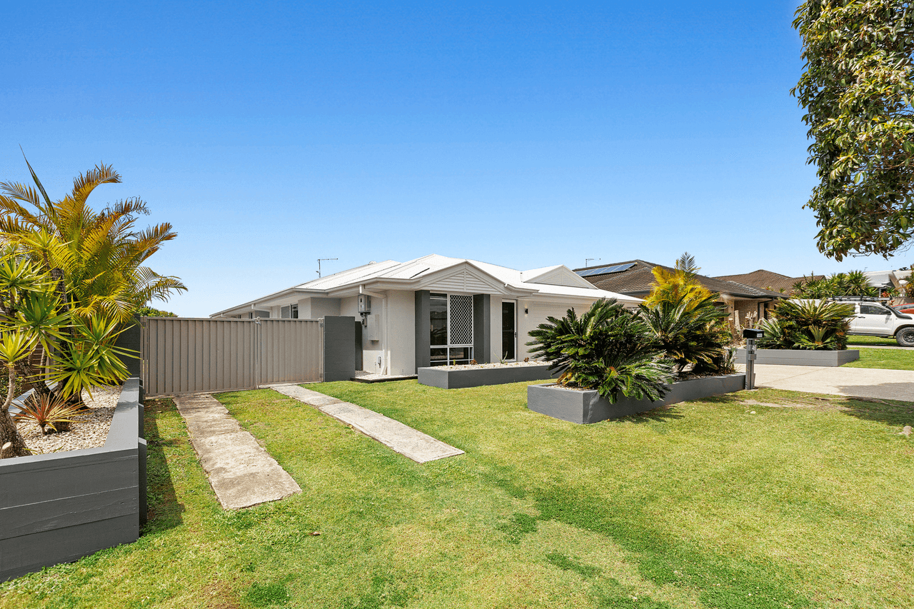 46 Lennox Circuit, POTTSVILLE, NSW 2489