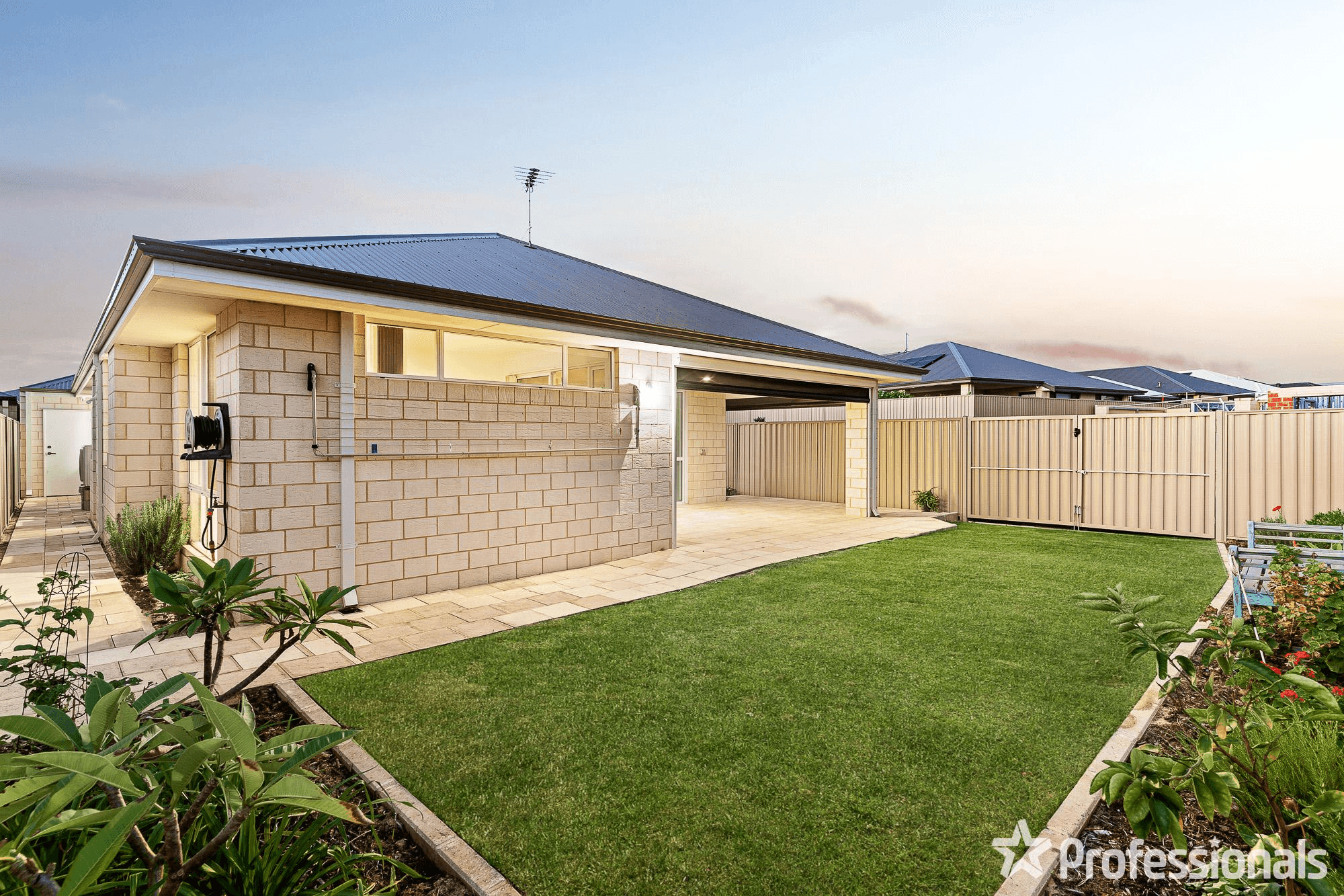 8 Chelsea Way, BALDIVIS, WA 6171