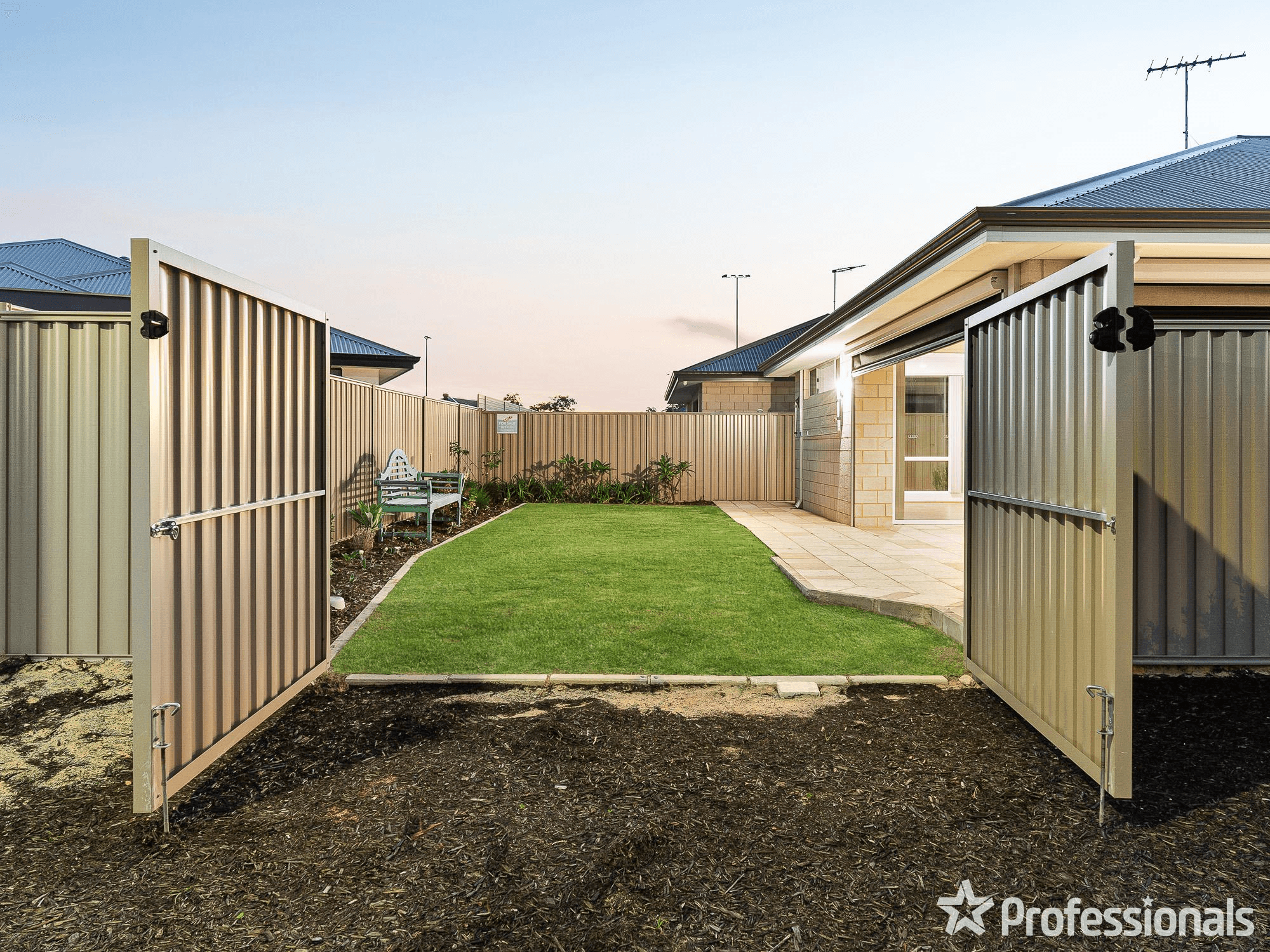 8 Chelsea Way, BALDIVIS, WA 6171