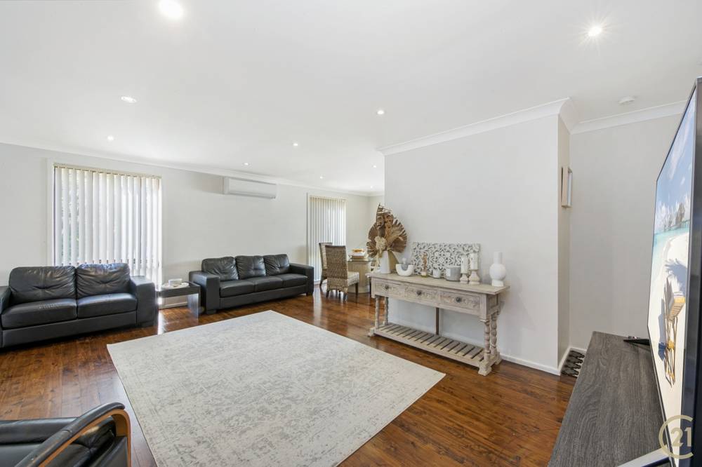 33 Kuburra Road, Erina, NSW 2250
