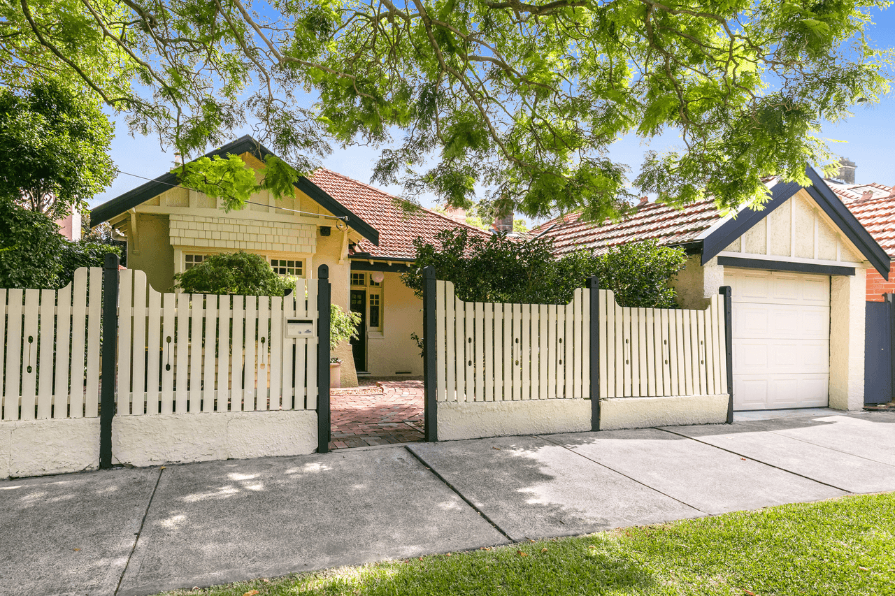 8 Reynolds Street, CREMORNE, NSW 2090