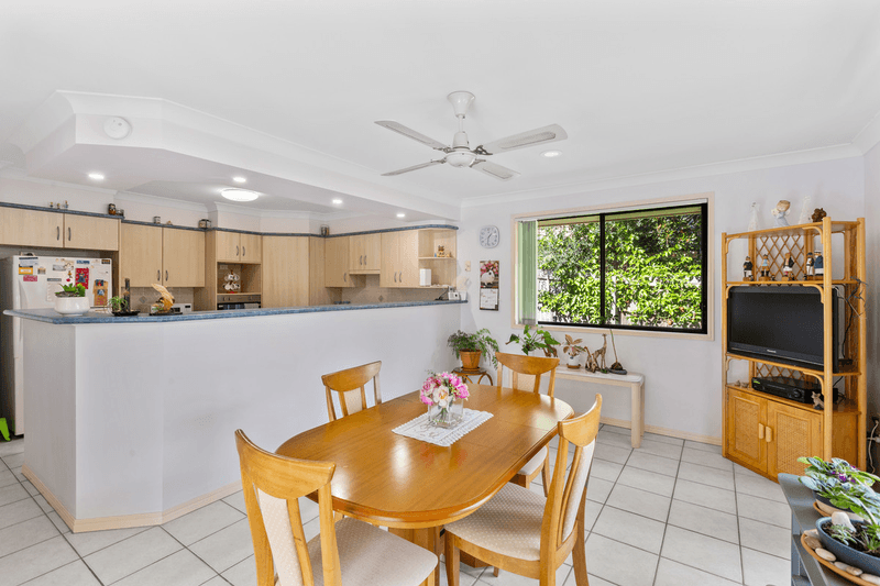 13 Donegal Court, BANORA POINT, NSW 2486
