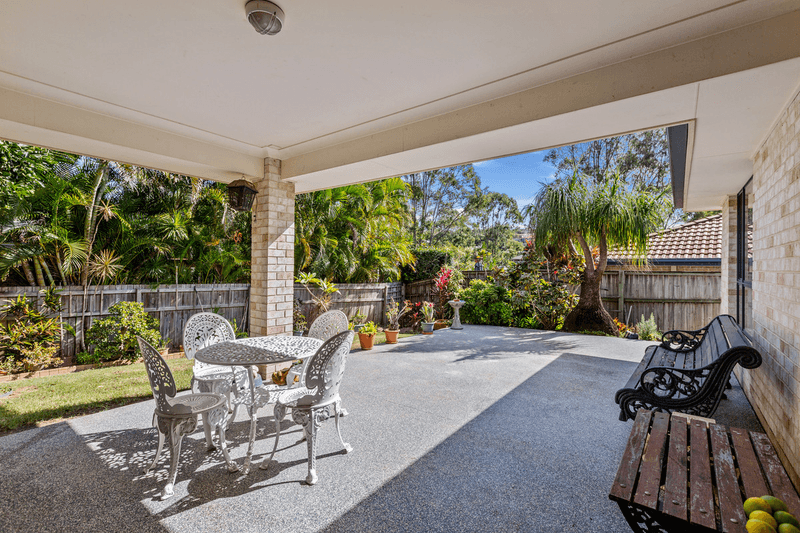 13 Donegal Court, BANORA POINT, NSW 2486