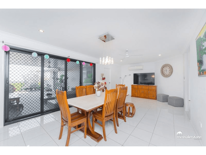 9 Argan Close, NORMAN GARDENS, QLD 4701