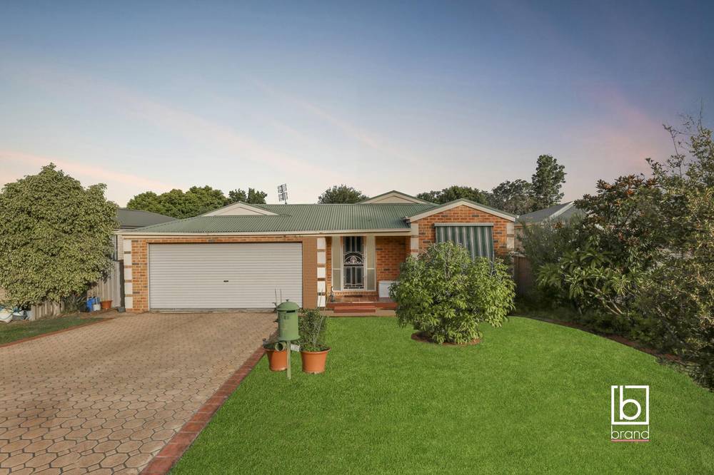 10 Sohrabi Place, LAKE MUNMORAH, NSW 2259