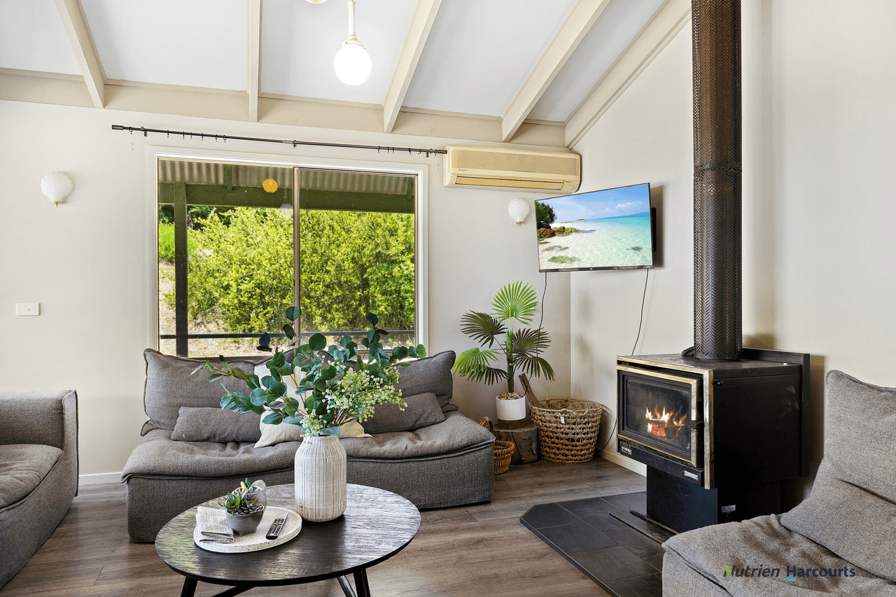 8 Clarries Track, MAINTONGOON, VIC 3714